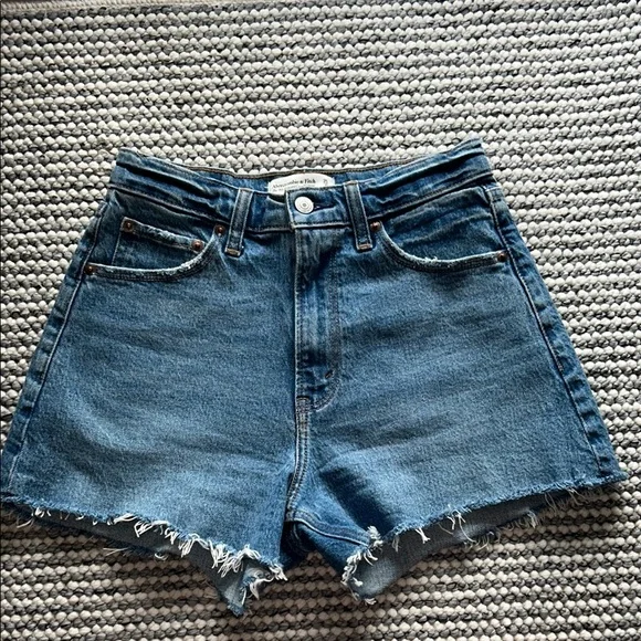 A&F Denim Shorts - Picture 2 of 6